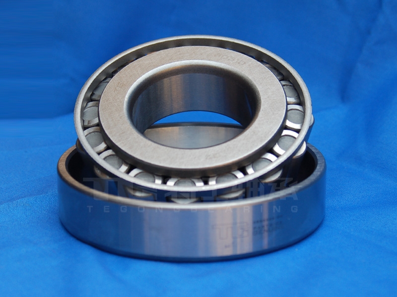 What is the composition of the industrial chain of the bearing industry and the coordinated development among all links?