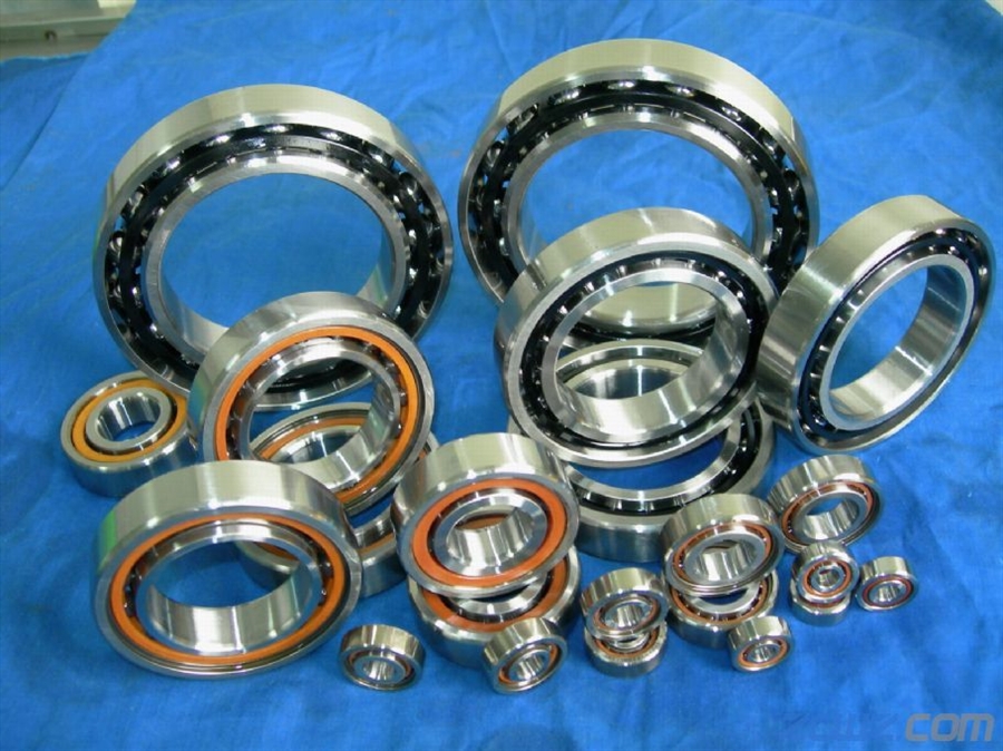 Typical cases of bearing applications in automobile engines and their impact on engine performance?
